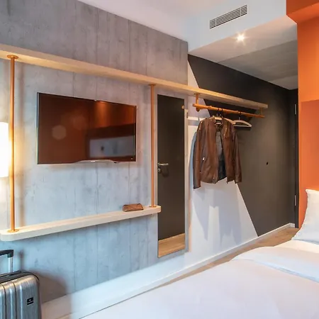 Ibis Budget *